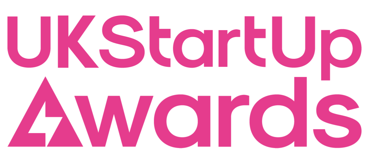 EasiChat Triumphs at the UK StartUp Awards, Securing AI StartUp of the Year for the South East
